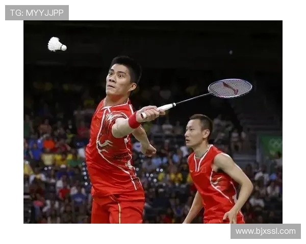 羽毛球战术解析:北京羽毛球队边路渗透体系的创新与应用